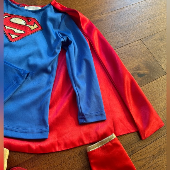 Used Supergirl costume by Pottery Barn Kids. Size 2-3Y - Picture 9 of 9
